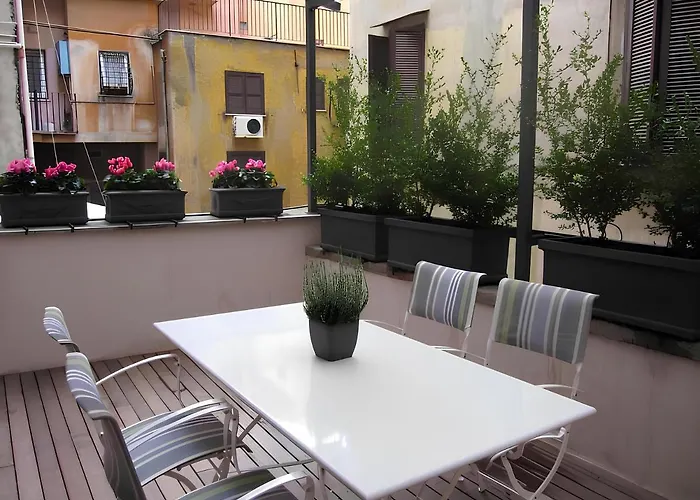 The Apartment At Spanish Steps
